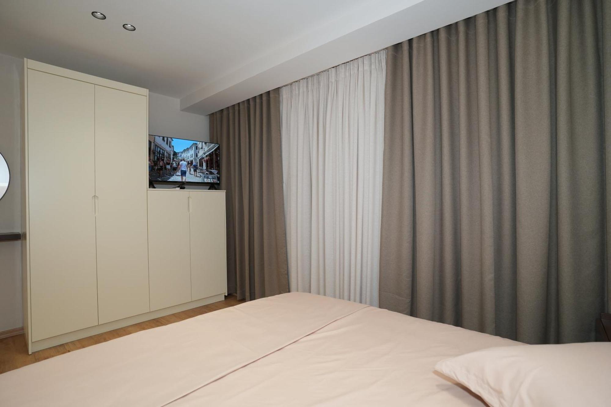 Rs Skendo Apartments Gjirokastër Esterno foto