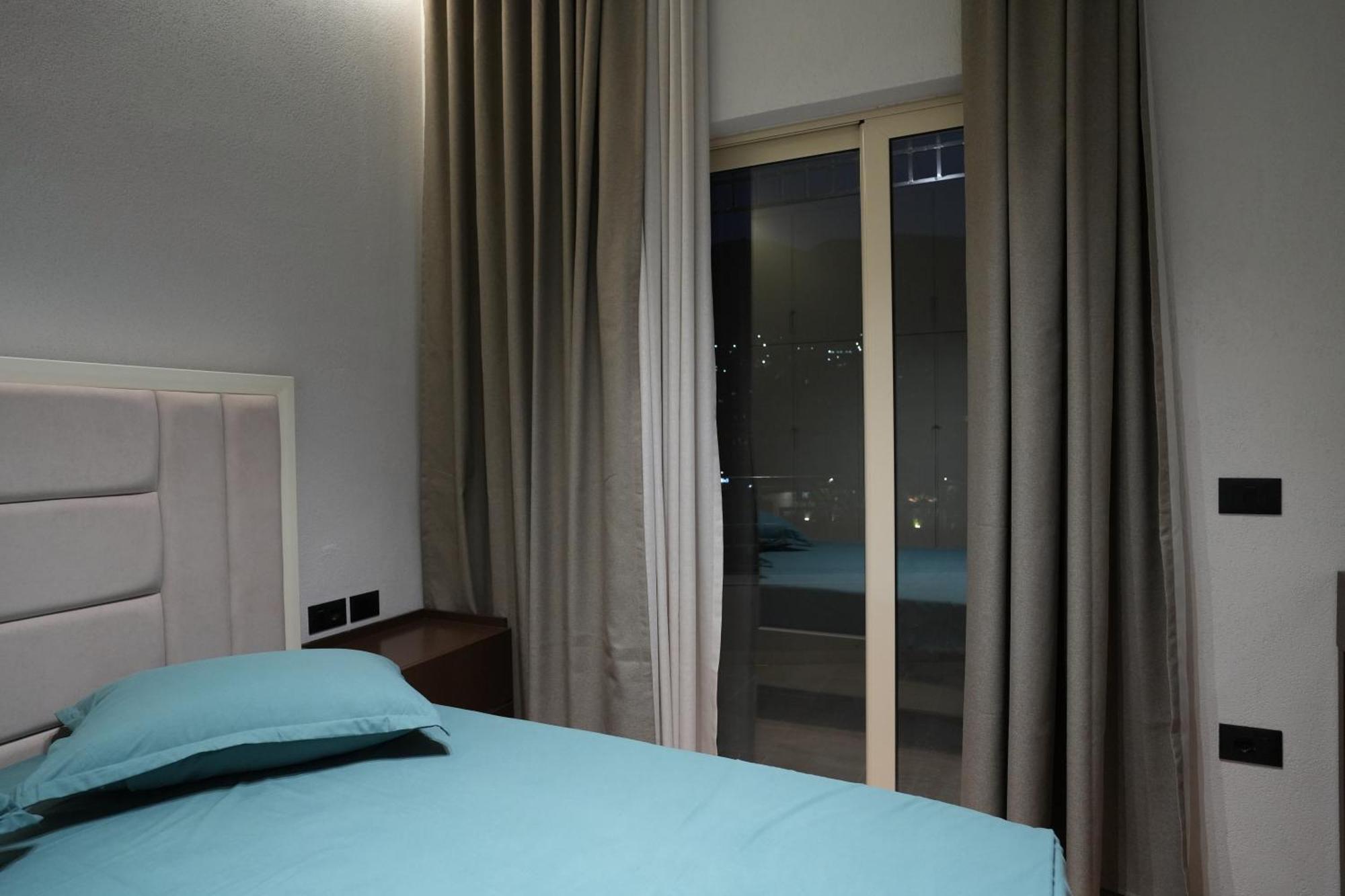 Rs Skendo Apartments Gjirokastër Esterno foto
