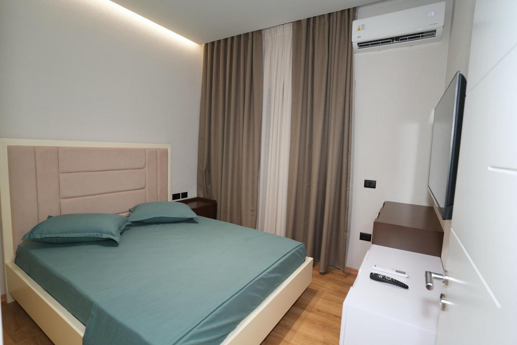 Rs Skendo Apartments Gjirokastër Esterno foto