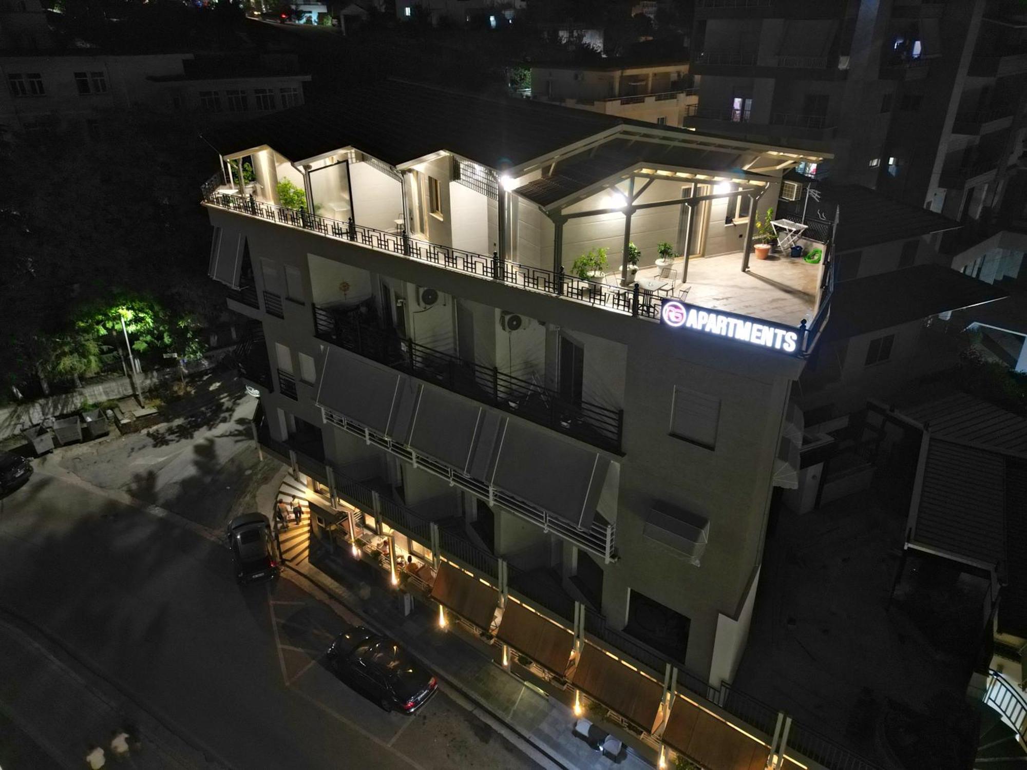 Rs Skendo Apartments Gjirokastër Esterno foto