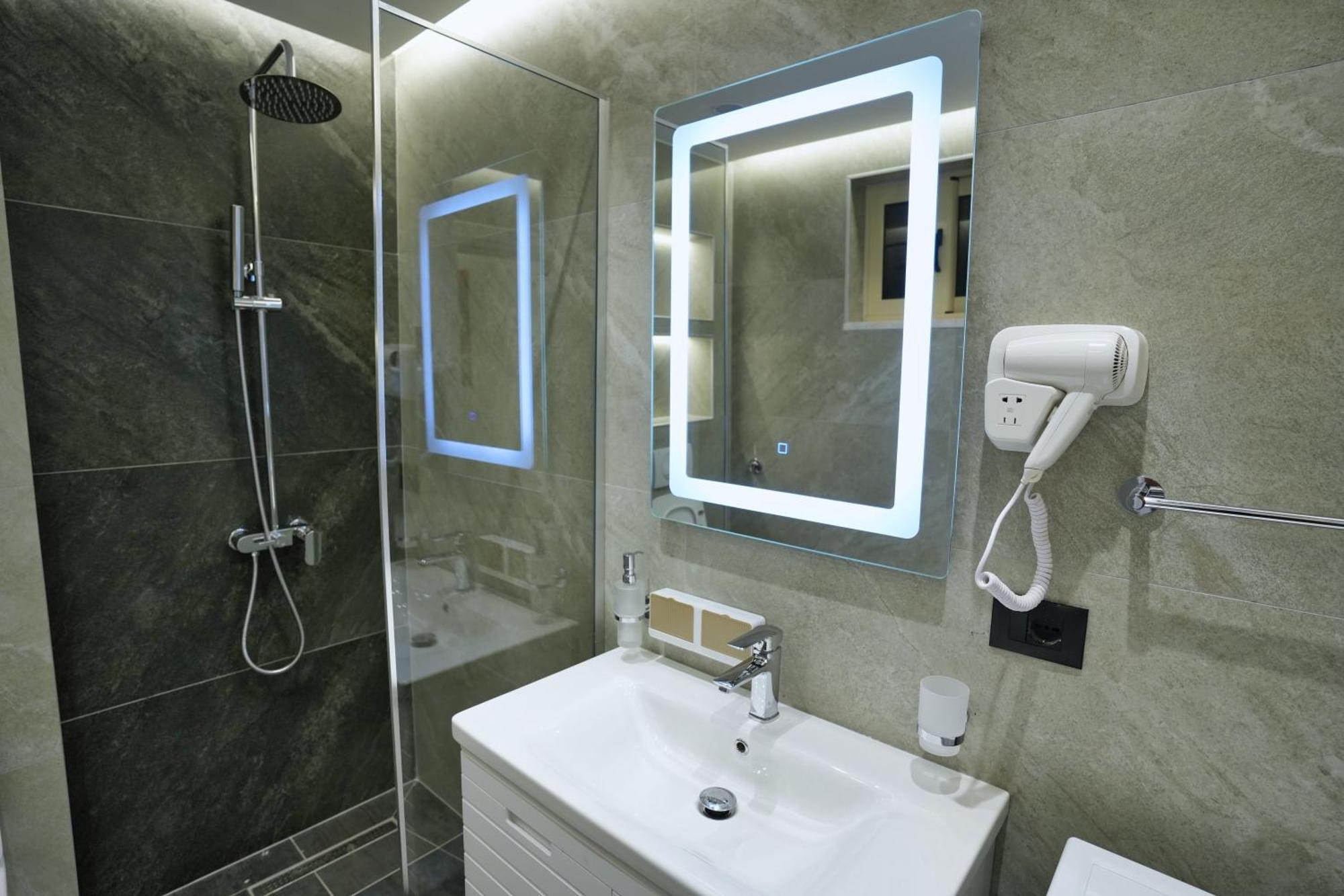 Rs Skendo Apartments Gjirokastër Esterno foto